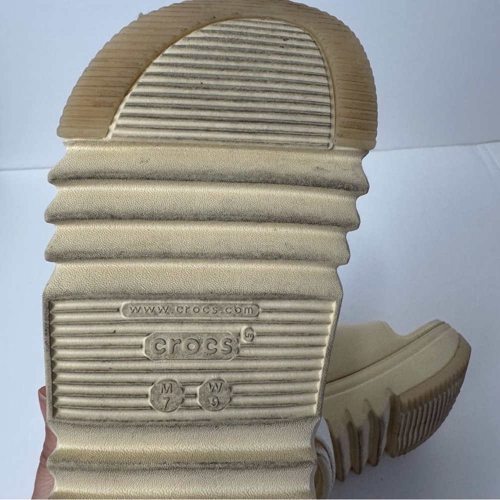 Crocs Classic Hiker Xscape Unisex Sz L9 M7 Beige Vanilla Wedge Platform Sandals - Picture 7 of 7